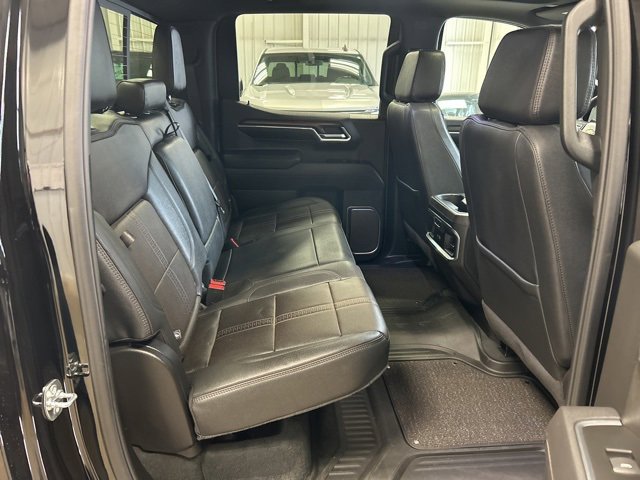 Used 2025 Chevrolet Silverado 1500 High Country w/ Technology Package image 31