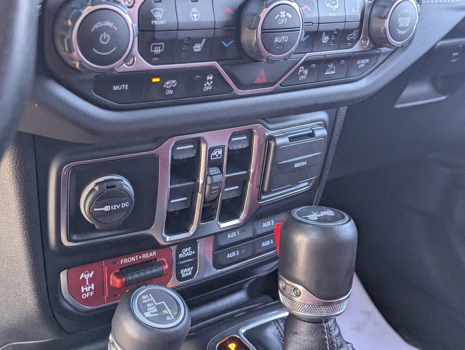 Used 2024 Jeep Wrangler Rubicon 392 image 23