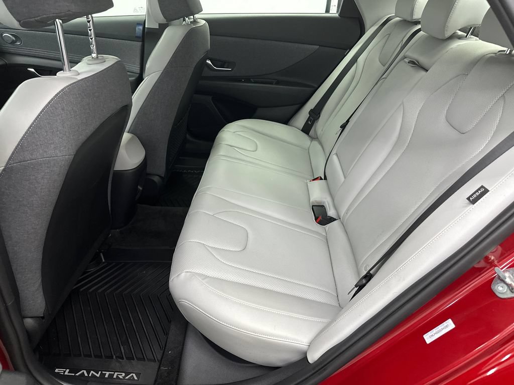 Used 2025 Hyundai Elantra Limited FWD image 20