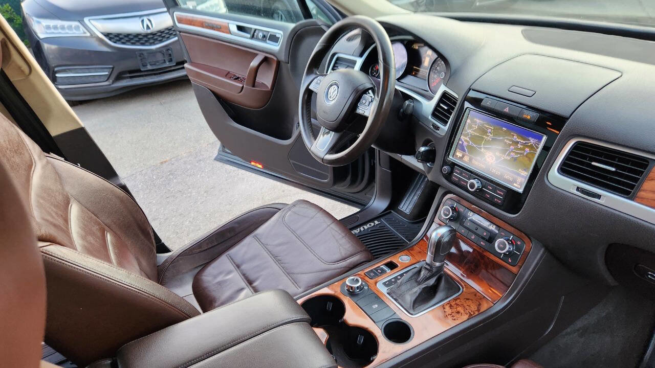 Used 2012 Volkswagen Touareg Executive image 48