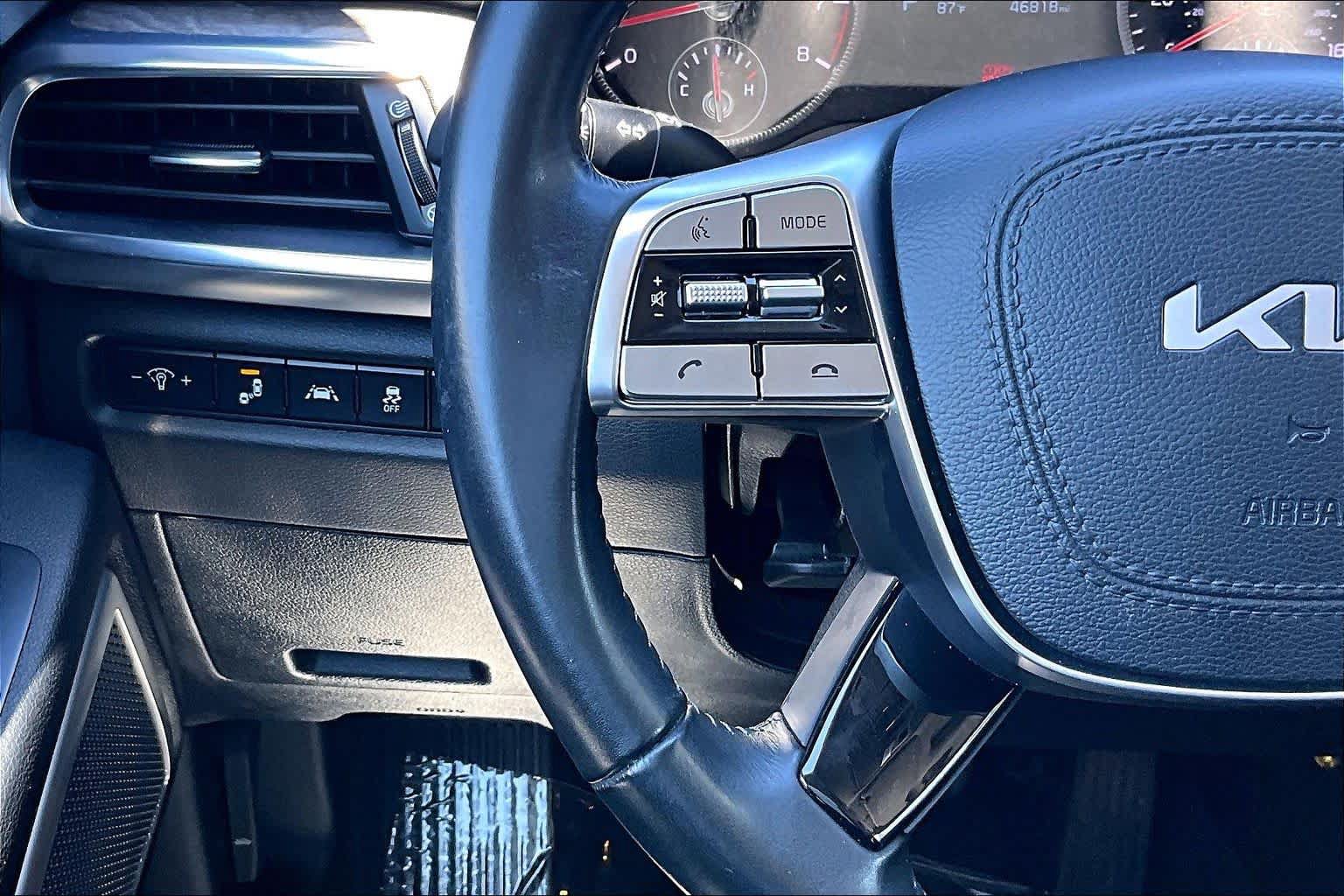 Used 2022 Kia Telluride EX w/ EX Premium Package FWD image 24