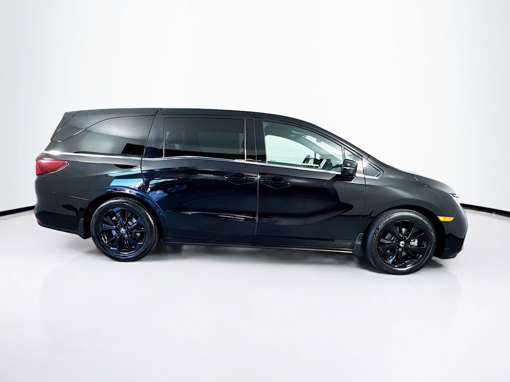 Used 2024 Honda Odyssey Sport image 11