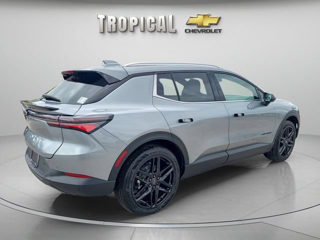 New 2026 Chevrolet Equinox EV LT w/ LPO, Blackout Package FWD image 7