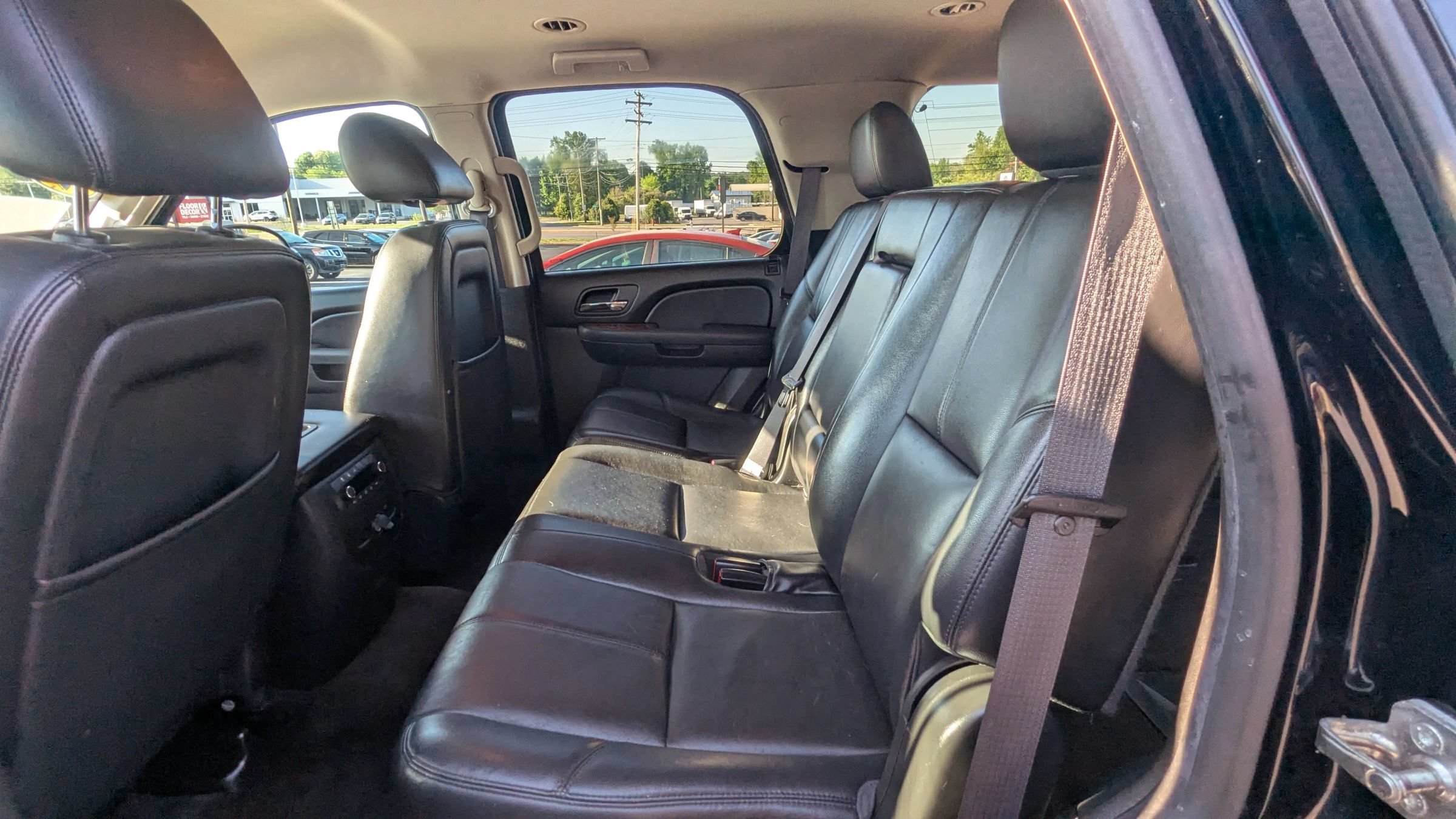 Used 2014 GMC Yukon SLT AWD/4WD image 10