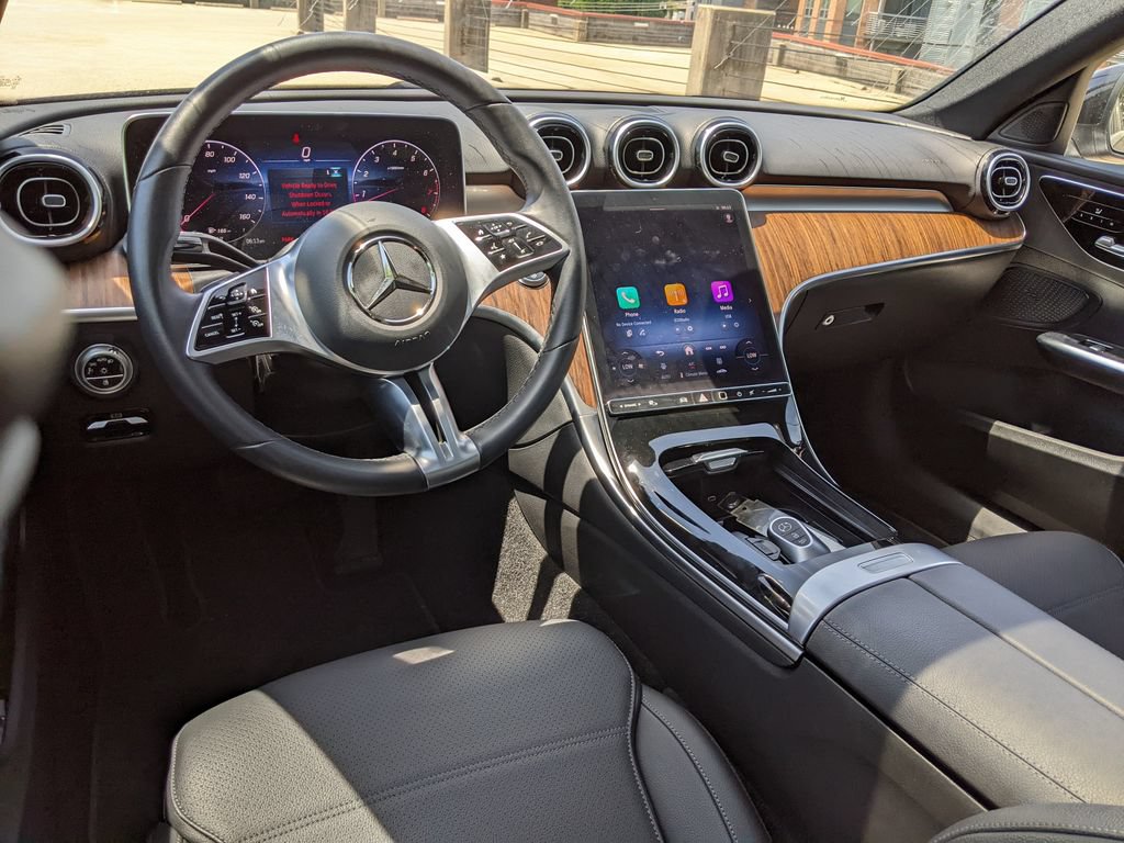 Used 2025 Mercedes-Benz C 300 4MATIC Sedan image 12