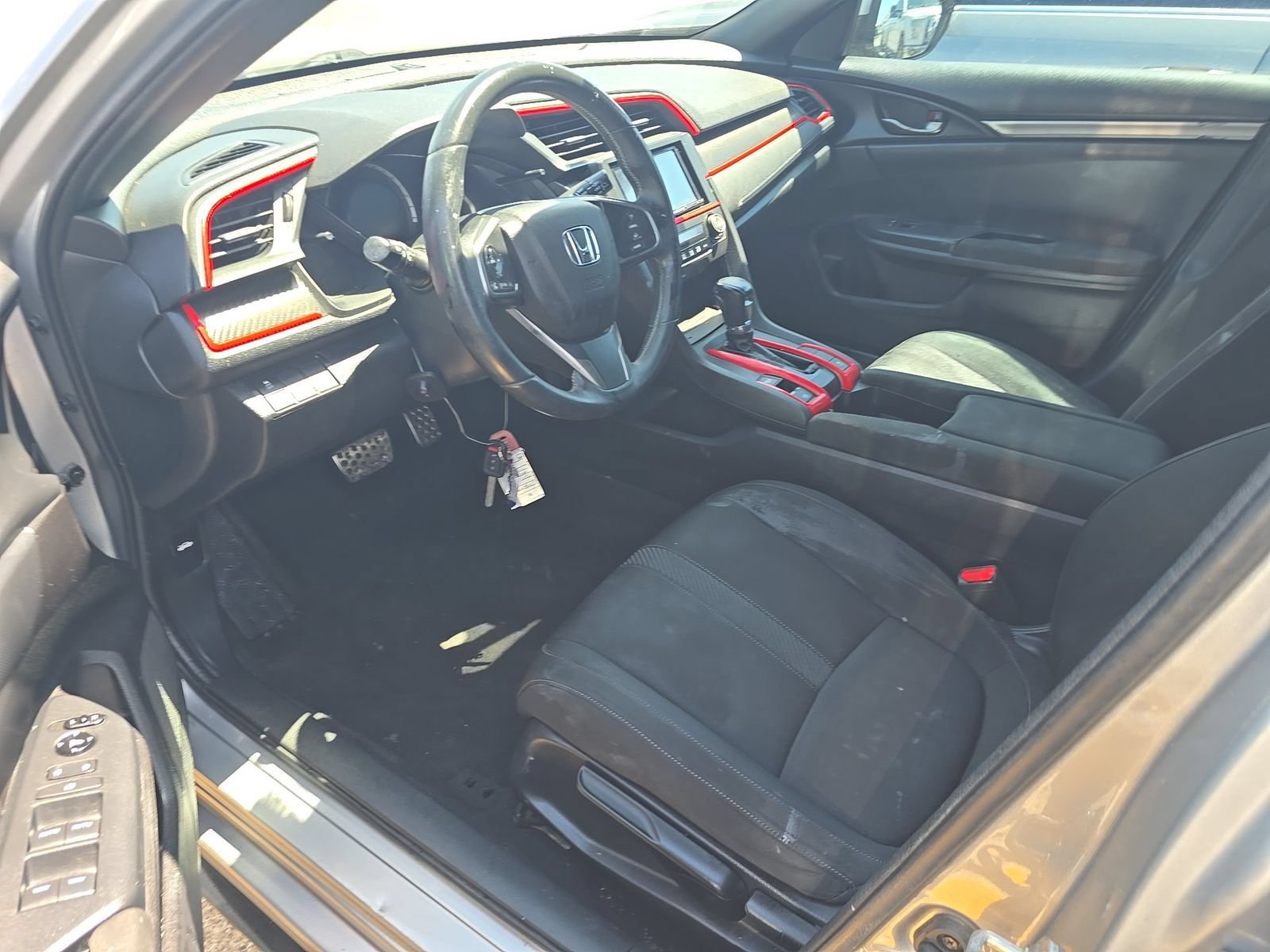 Used 2017 Honda Civic Sport image 3