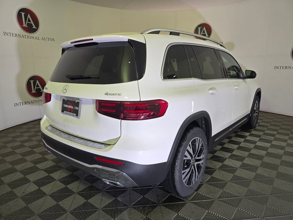 New 2025 Mercedes-Benz GLB 250 4MATIC image 4