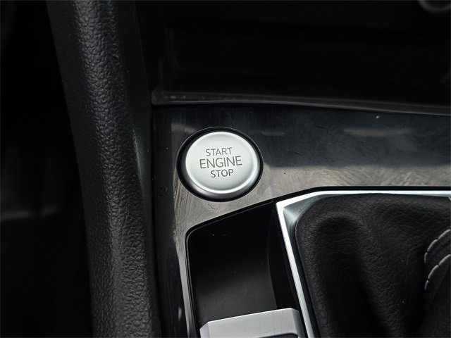 Used 2024 Volkswagen Taos SE image 29