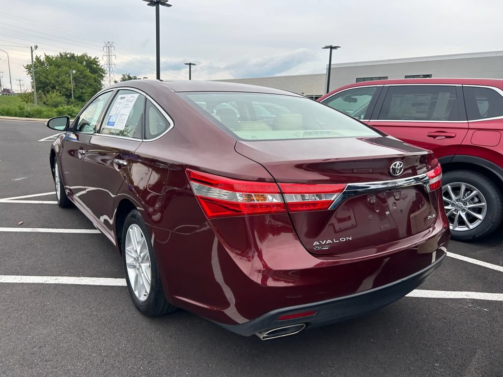 Used 2014 Toyota Avalon XLE FWD image 16