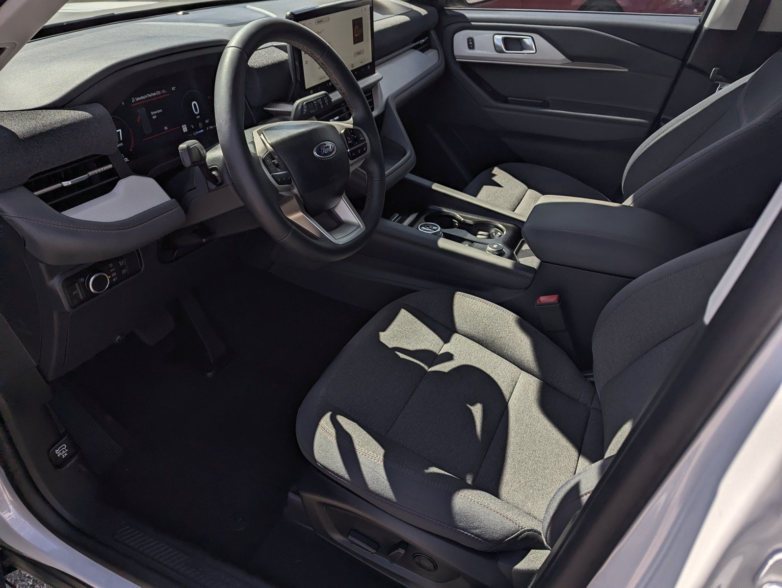 Certified 2025 Ford Explorer Active RWD image 10