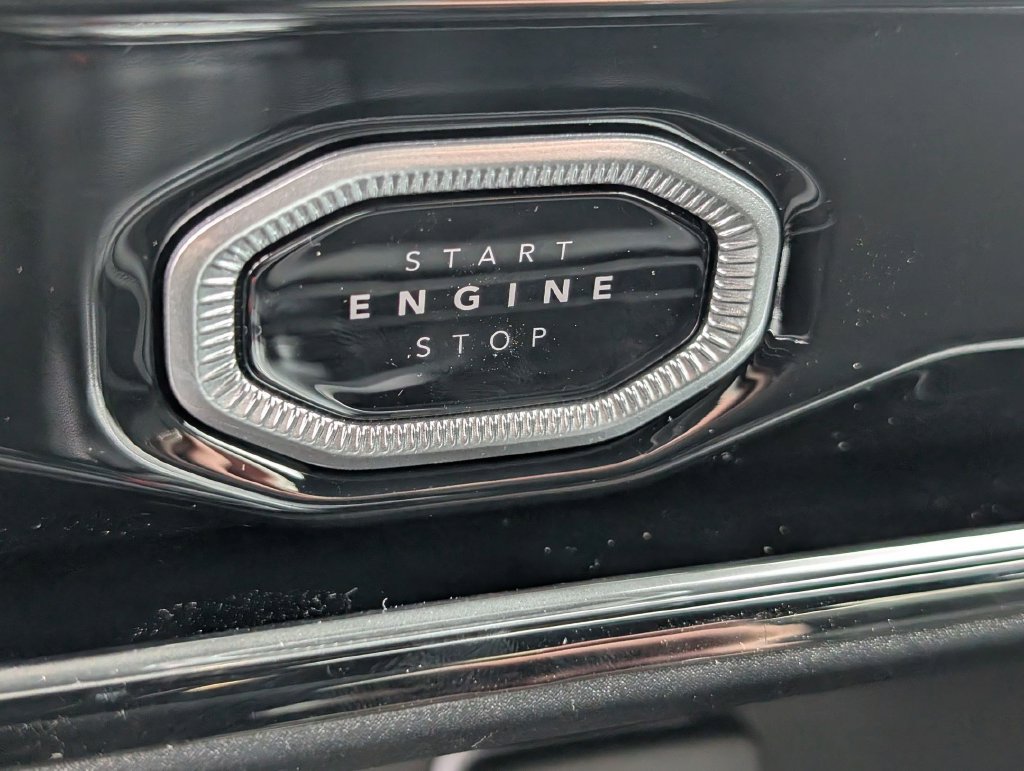 New 2026 Jeep Grand Cherokee Altitude RWD image 21