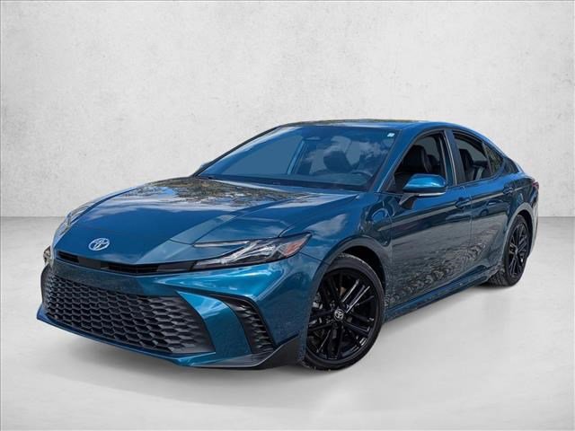 Certified 2025 Toyota Camry SE image 1