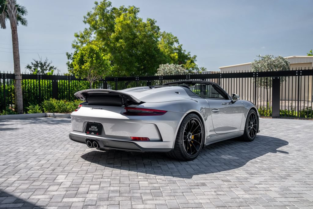 Used 2019 Porsche 911 Speedster RWD image 90