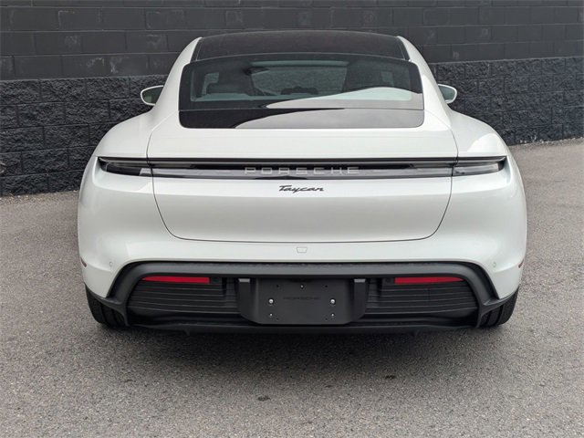 Used 2025 Porsche Taycan image 8