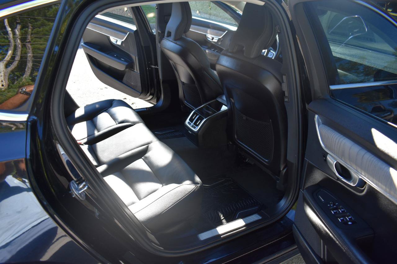 Used 2023 Volvo S90 B6 Plus AWD/4WD image 26