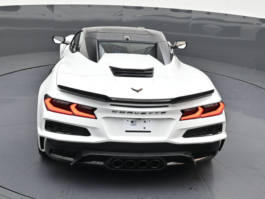 Used 2026 Chevrolet Corvette Z06 RWD image 15