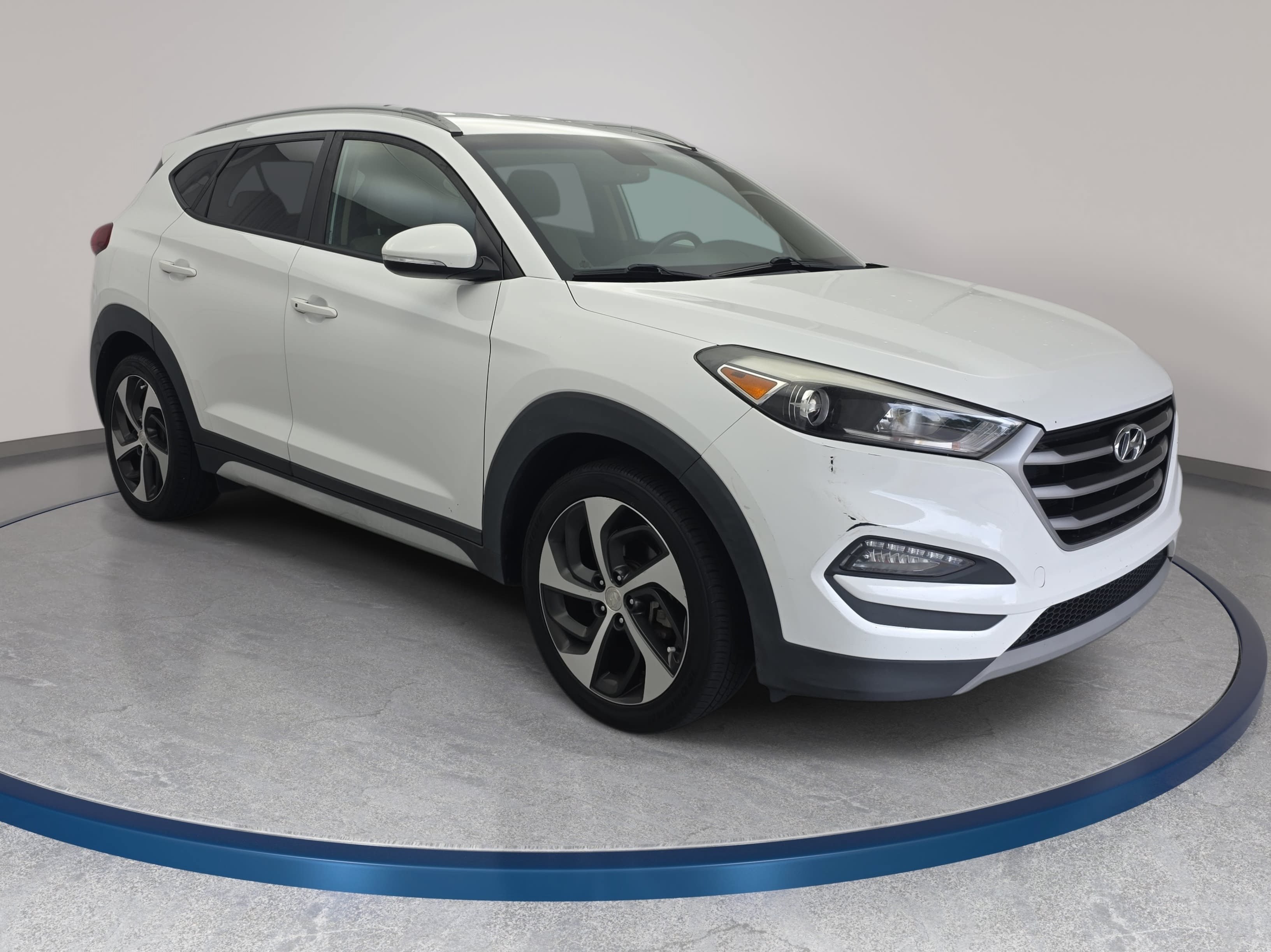 Used 2018 Hyundai Tucson Sport FWD image 3