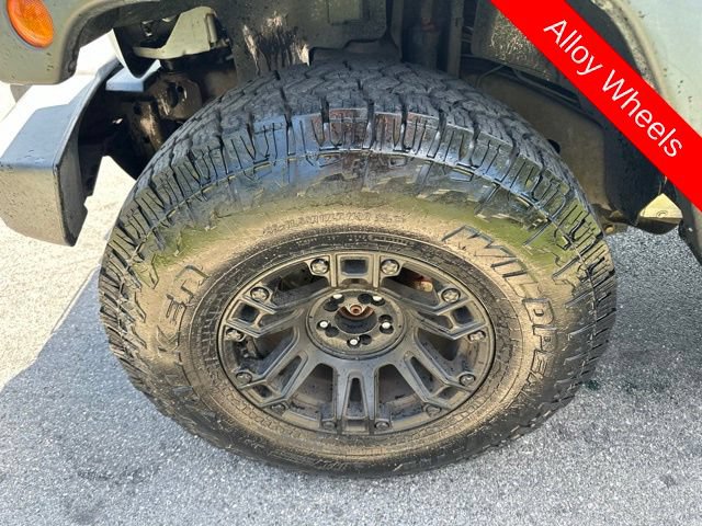 Used 2015 Jeep Wrangler Unlimited Rubicon AWD/4WD image 29