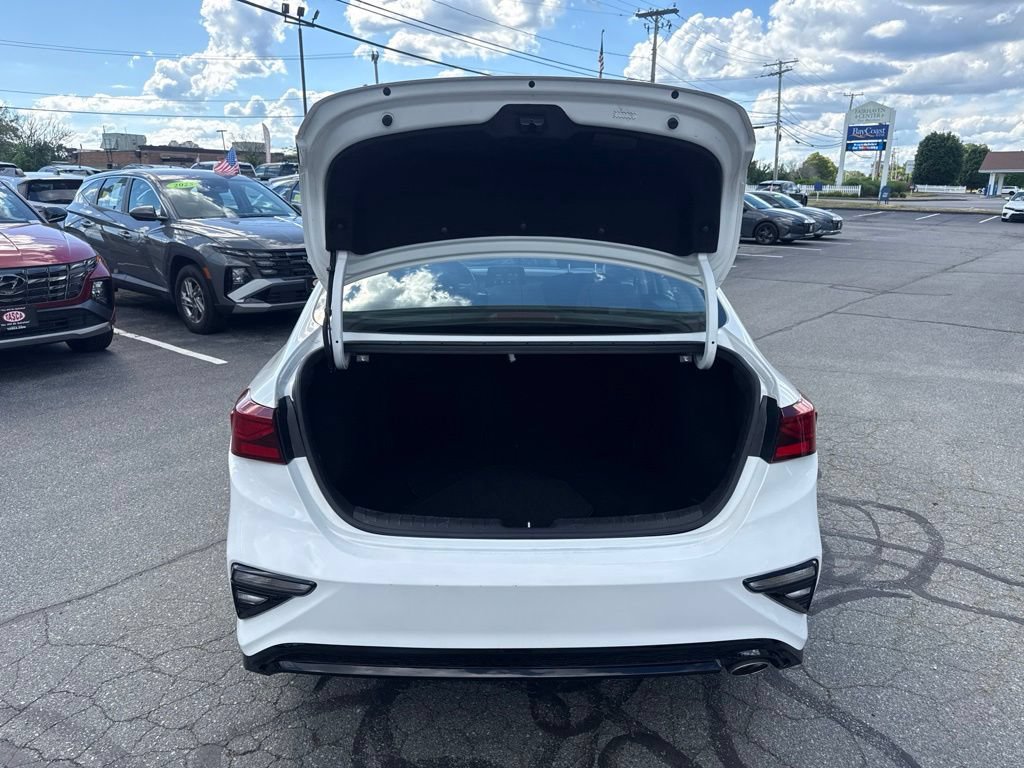 Used 2020 Kia Forte LXS FWD image 9