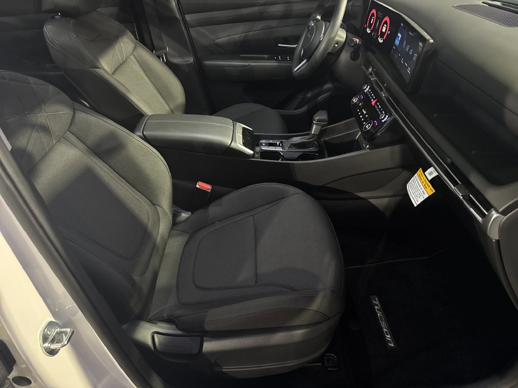Used 2025 Hyundai Tucson SEL FWD image 13