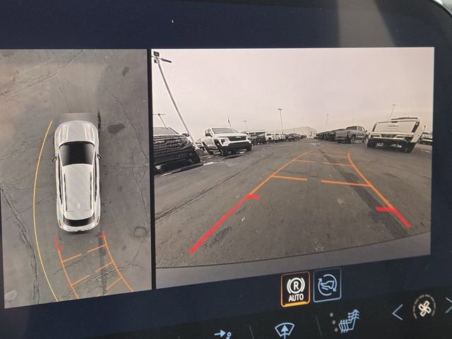 New 2026 Chevrolet Equinox EV LT image 4