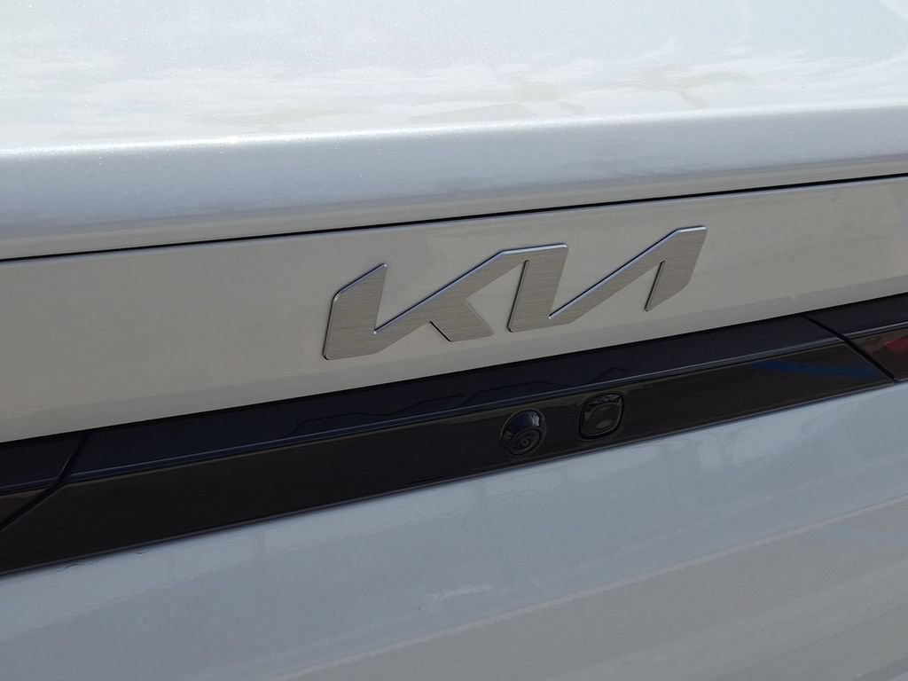 New 2026 Kia K4 FWD image 31