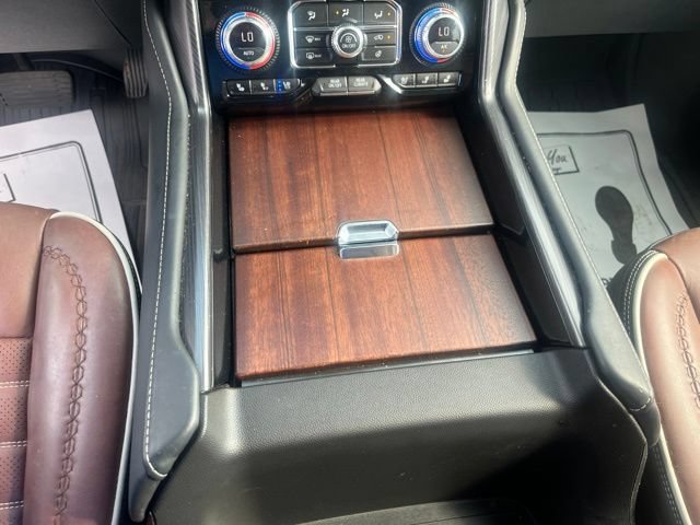 Used 2024 GMC Yukon Denali Ultimate AWD/4WD image 16