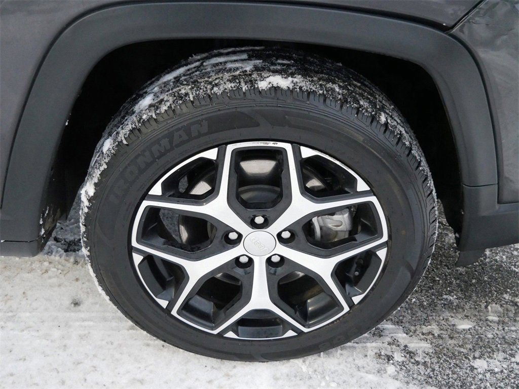 Used 2024 Jeep Compass Limited image 7