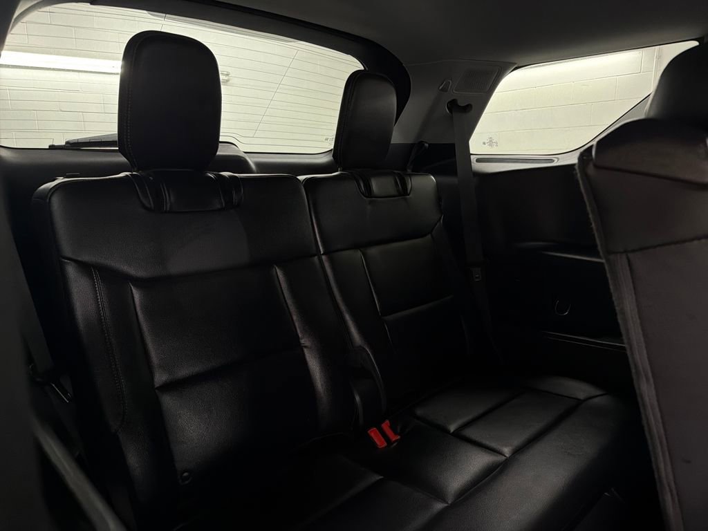 Used 2021 Ford Explorer Limited w/ Equipment Group 301A image 32