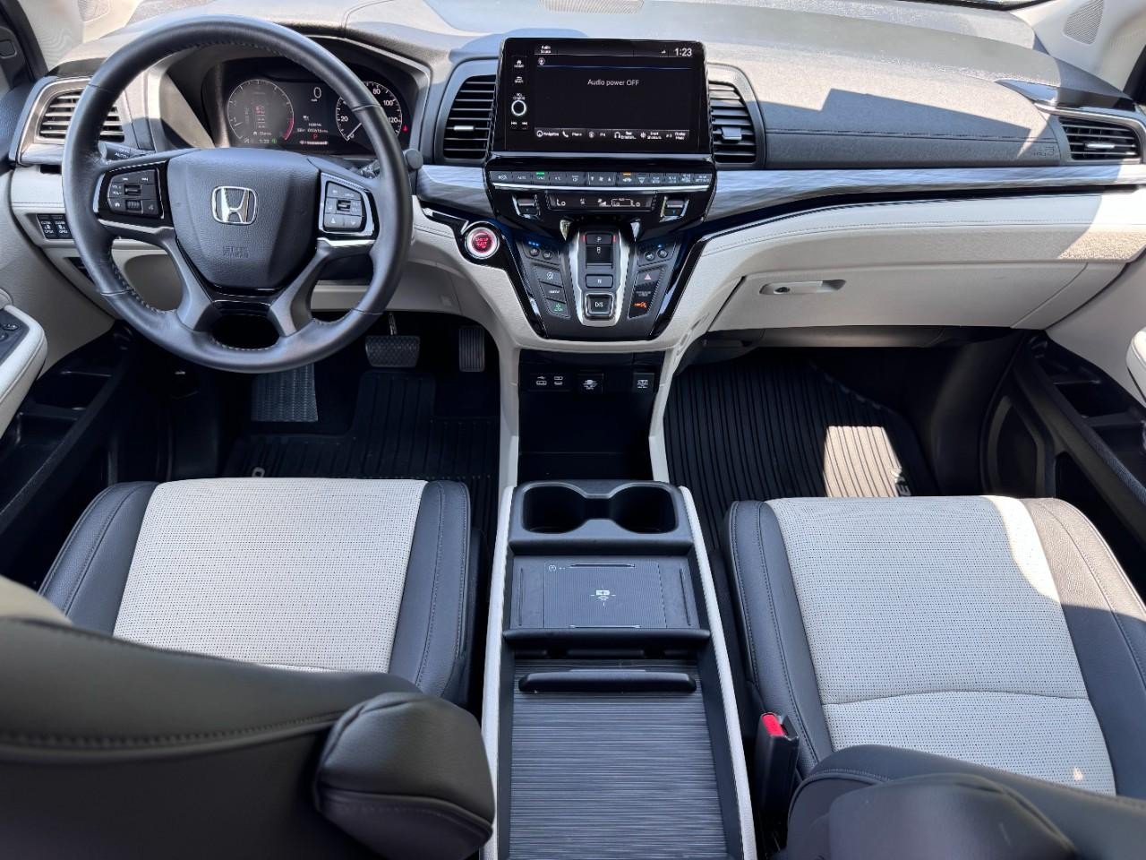 Certified 2025 Honda Odyssey Elite image 13