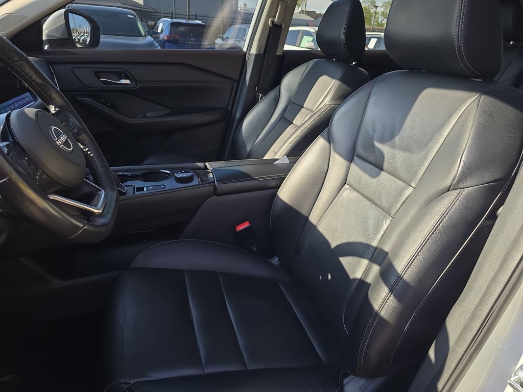 Used 2023 Nissan Rogue SL w/ SL Premium Package AWD/4WD image 18