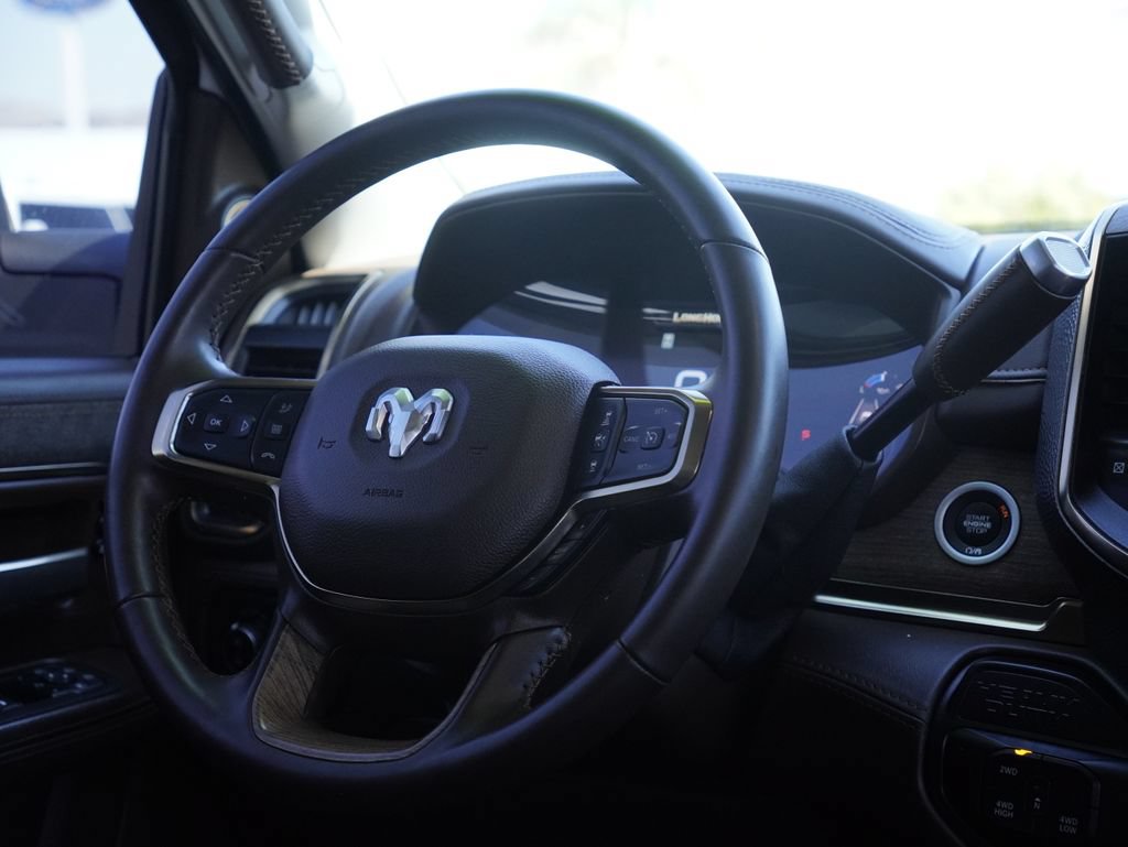Used 2025 RAM 2500 Limited AWD/4WD image 35