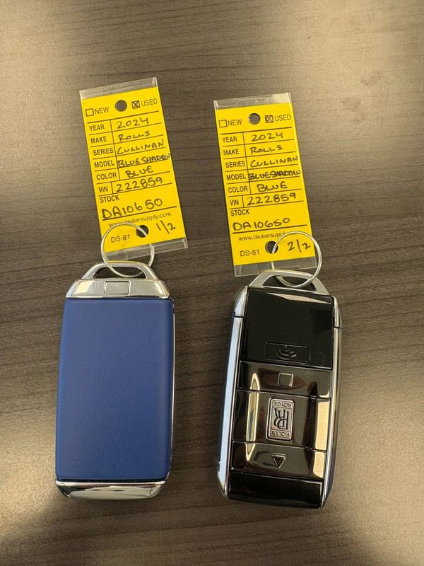 Used 2024 Rolls-Royce Cullinan Black Badge w/ Leather Finishing Pack image 40