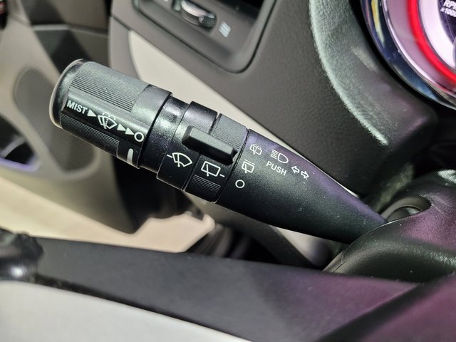 Used 2018 Dodge Grand Caravan GT image 37