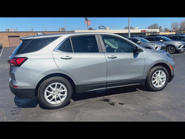 Certified 2024 Chevrolet Equinox LT FWD image 9