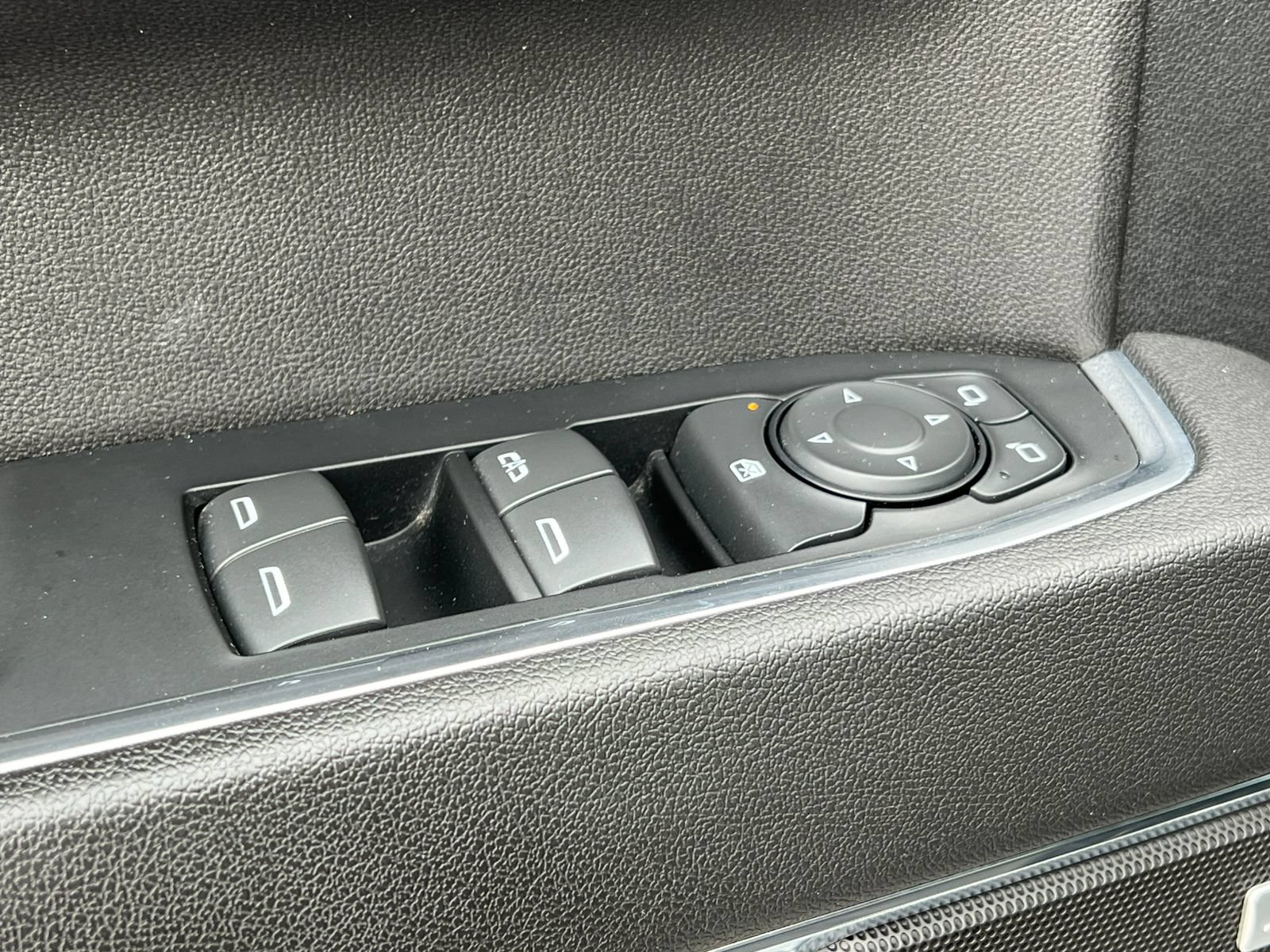 Certified 2023 Chevrolet Silverado 1500 RST AWD/4WD image 26