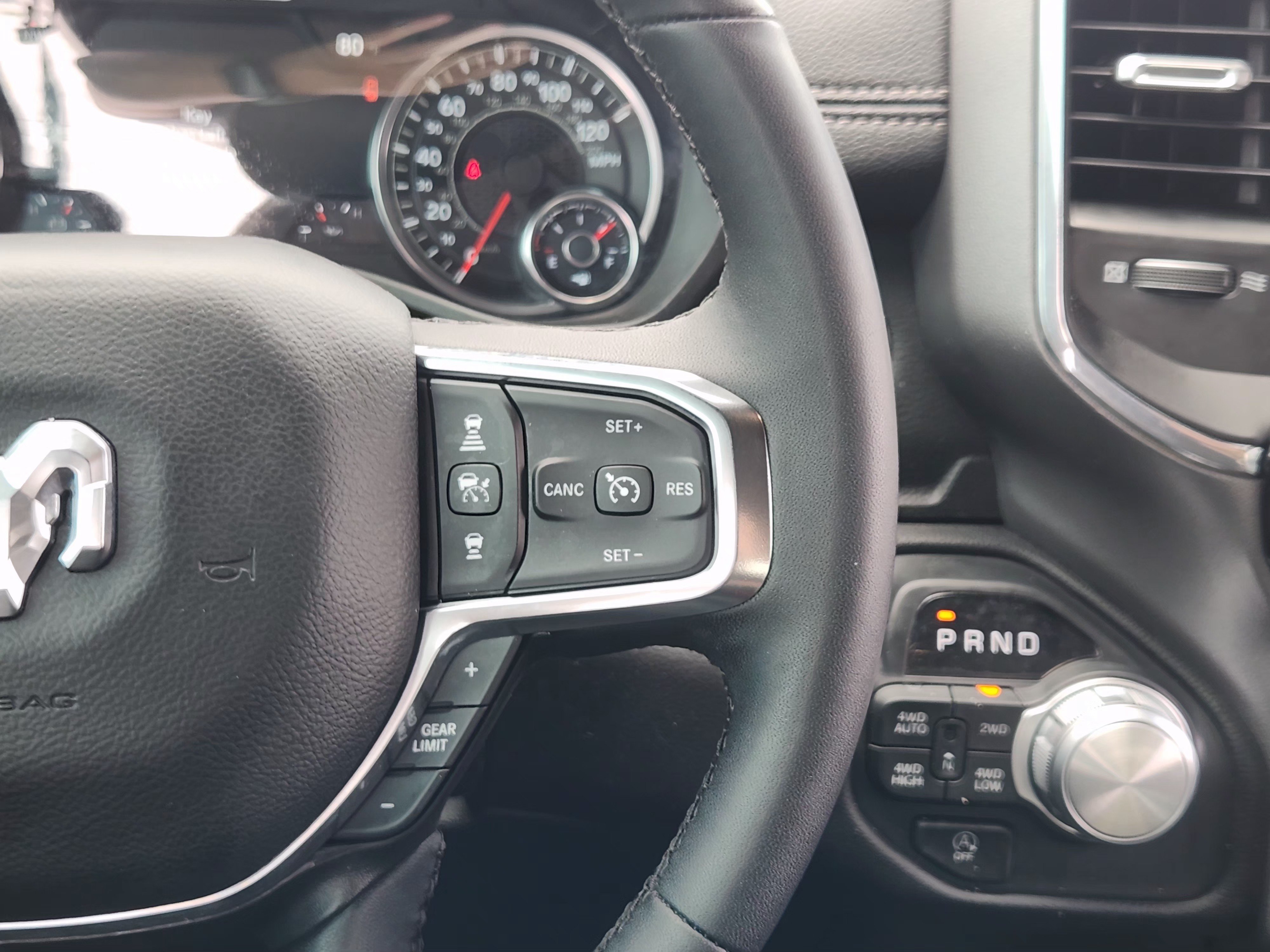 Used 2025 RAM 1500 Laramie AWD/4WD image 29