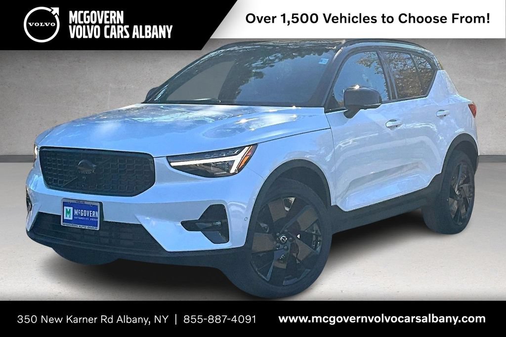 New 2026 Volvo XC40 B5 Ultra w/ Protection Package Premier AWD/4WD image 1