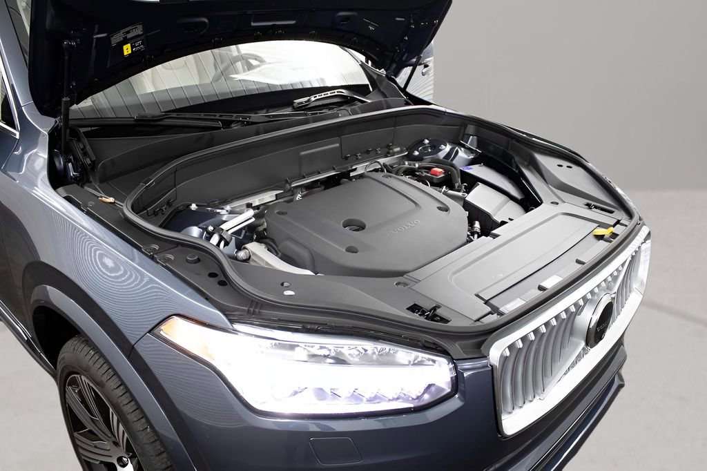 Certified 2025 Volvo XC90 B6 Plus w/ Protection Package Premier image 20