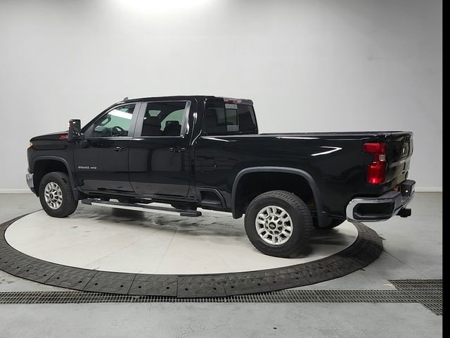 Used 2024 Chevrolet Silverado 2500 LT image 5
