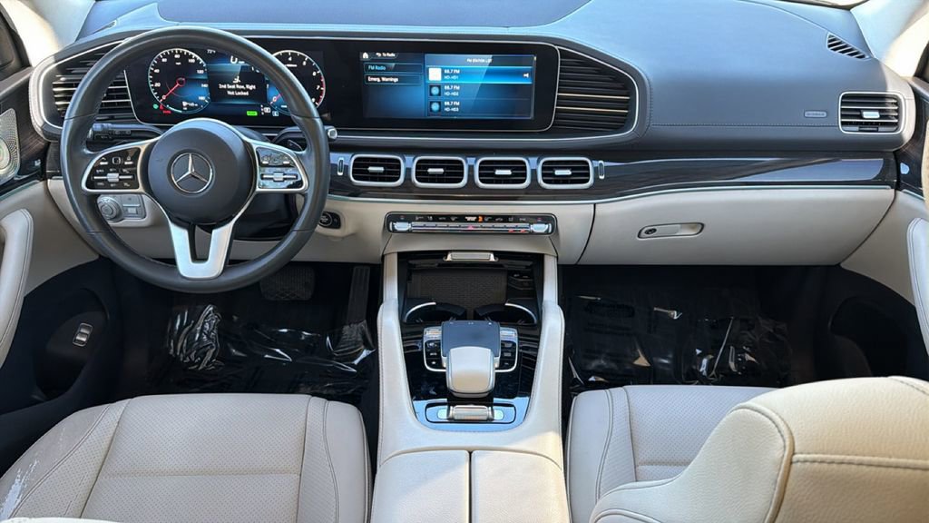 Used 2020 Mercedes-Benz GLS 450 4MATIC image 35