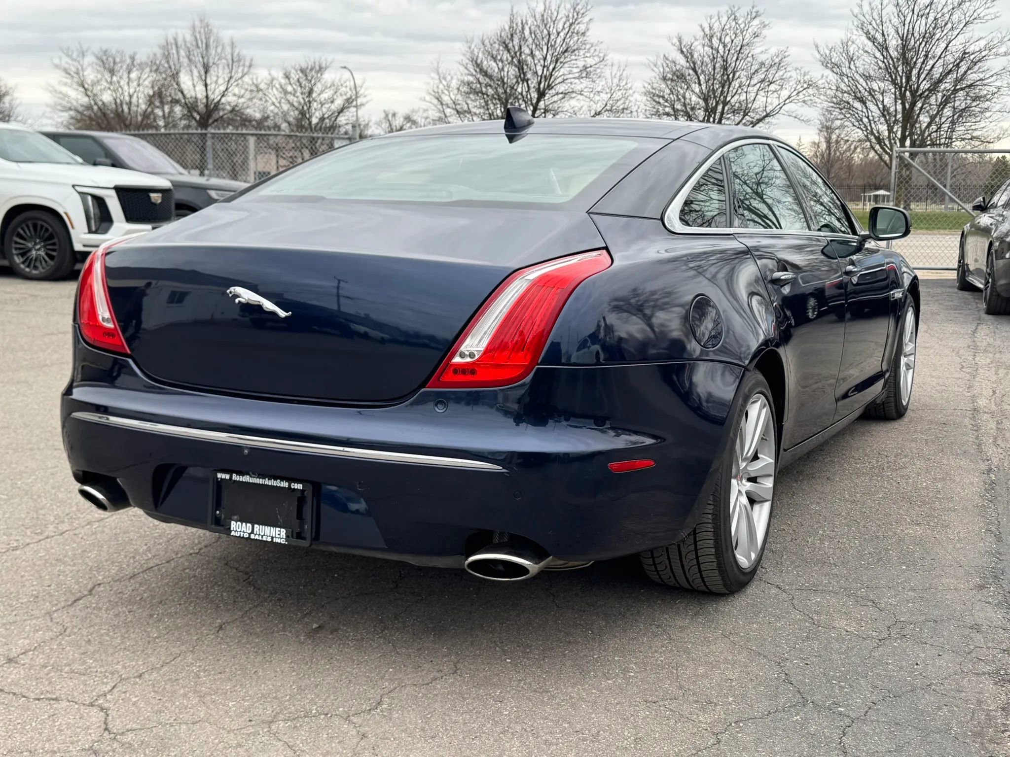 Used 2019 Jaguar XJ L Portfolio image 5