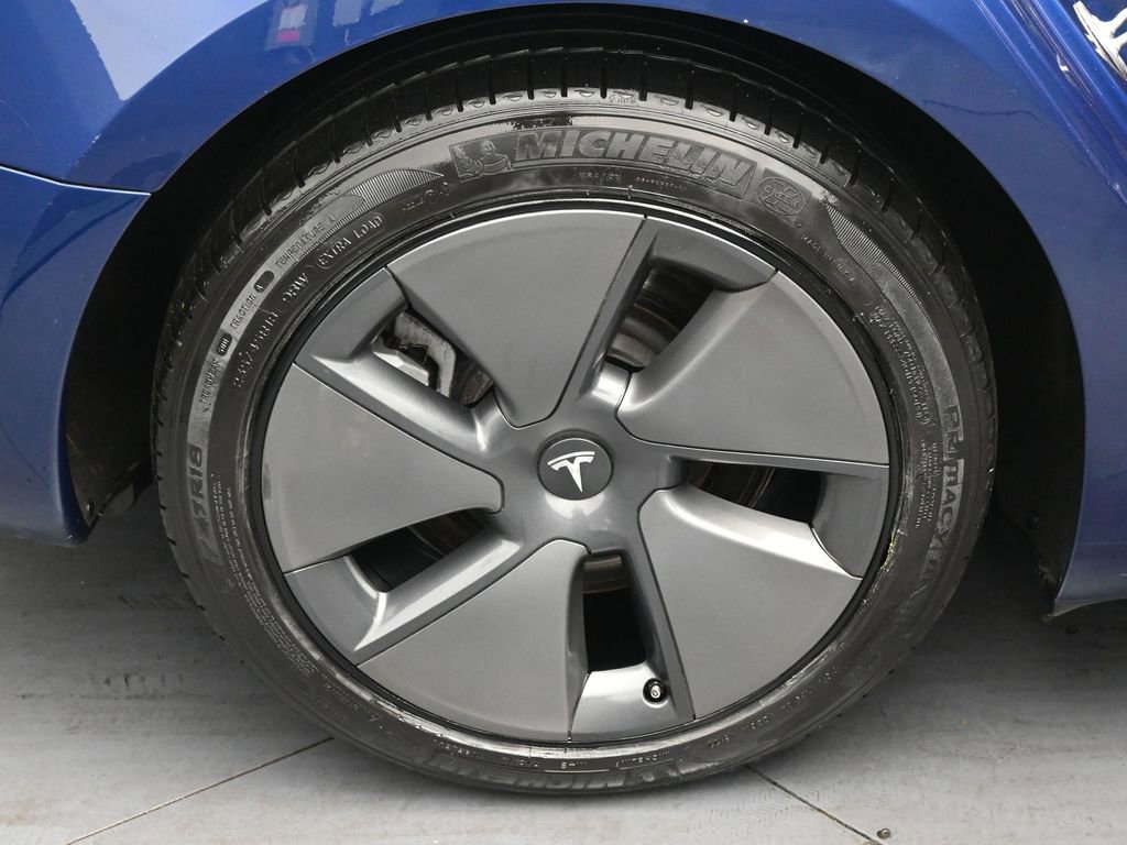 Used 2023 Tesla Model 3 Standard Range image 34