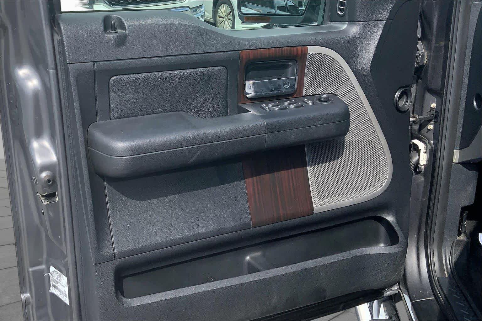 Used 2006 Lincoln Mark LT 2WD image 21