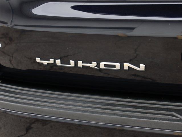 Used 2022 GMC Yukon SLT w/ SLT Premium Package image 22