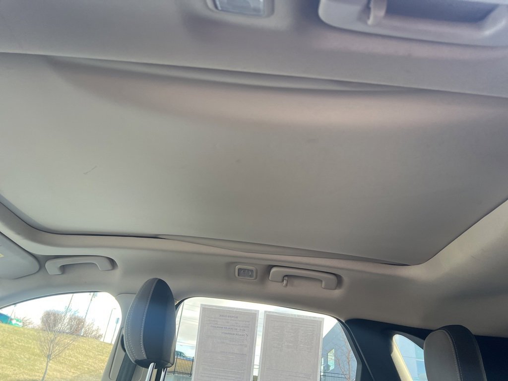 Used 2020 Ford Escape SE image 16