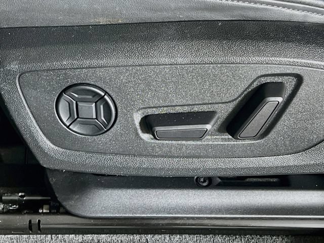 Used 2023 Audi Q3 2.0T Premium Plus w/ Premium Plus Package AWD/4WD image 13