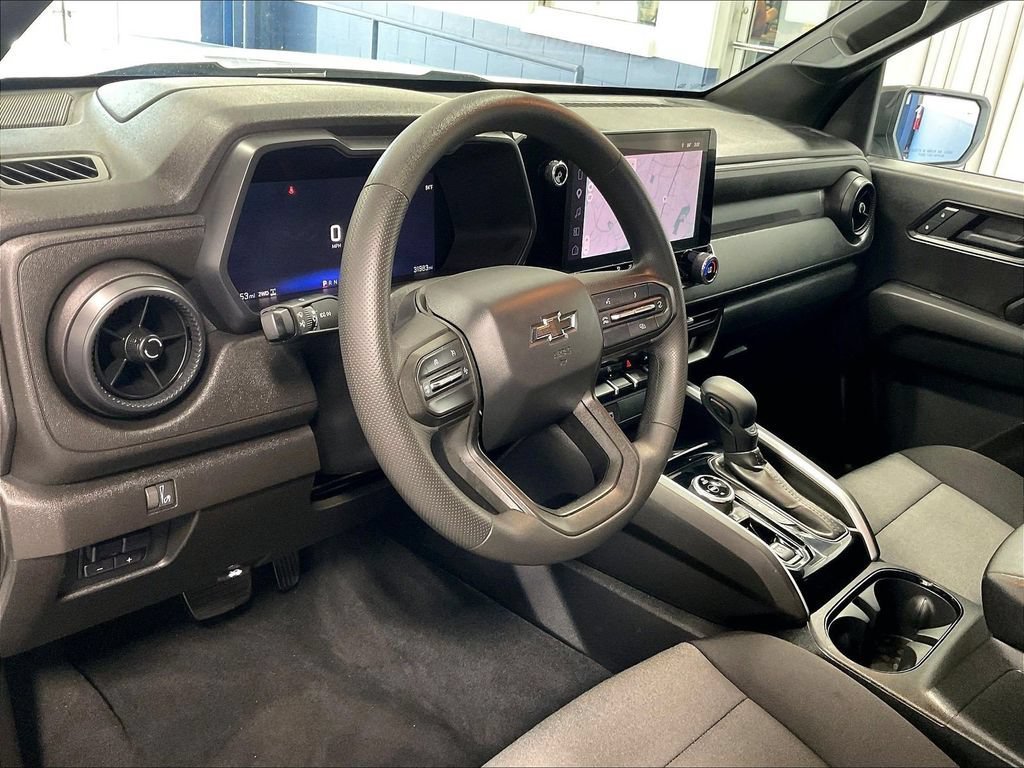 Used 2025 Chevrolet Colorado Trail Boss AWD/4WD image 8