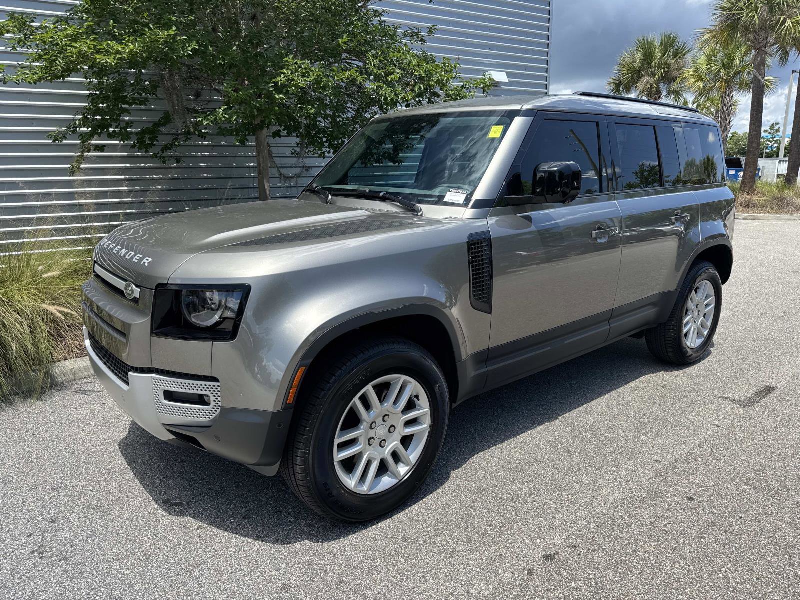 Used 2025 Land Rover Defender 110 S AWD/4WD video 1
