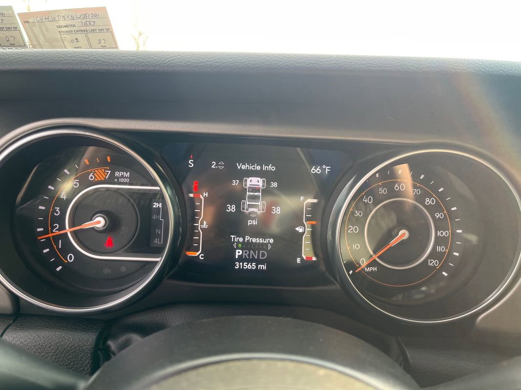 Used 2022 Jeep Wrangler Unlimited Willys image 16